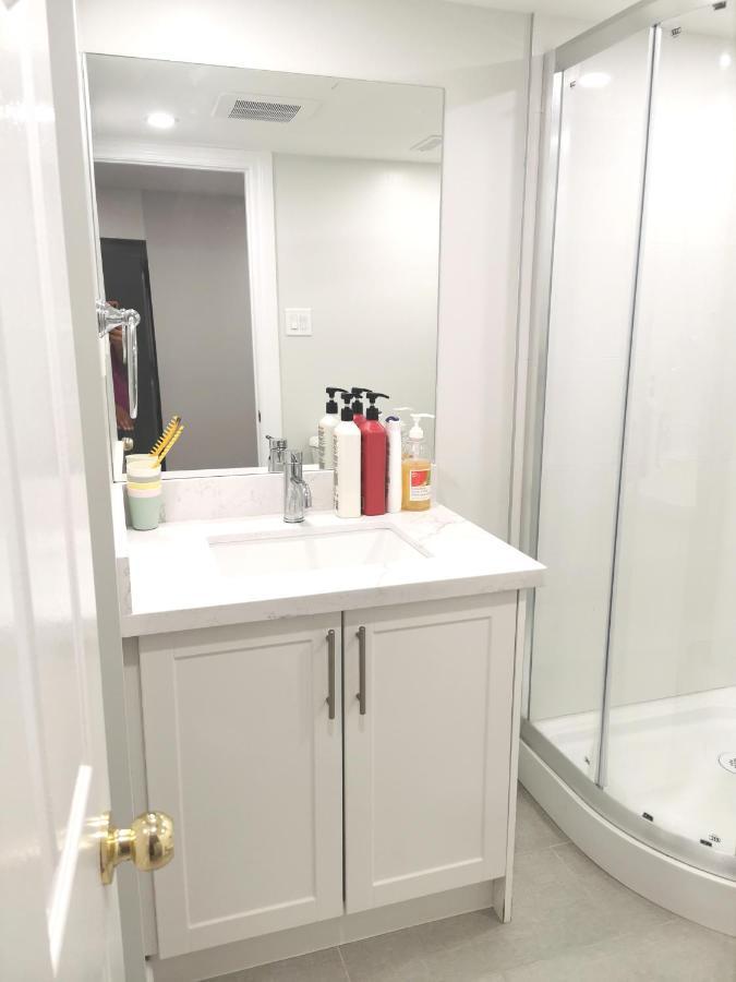 Perfect Location Comfort Private House Lower Level 2 Bedroom Unit Mississauga Buitenkant foto