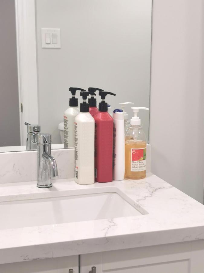 Perfect Location Comfort Private House Lower Level 2 Bedroom Unit Mississauga Buitenkant foto